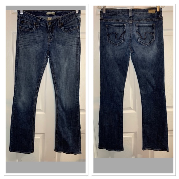 Refuge Slim Boot Cut Jeans Size 9 JR Med Wash - Picture 3 of 8